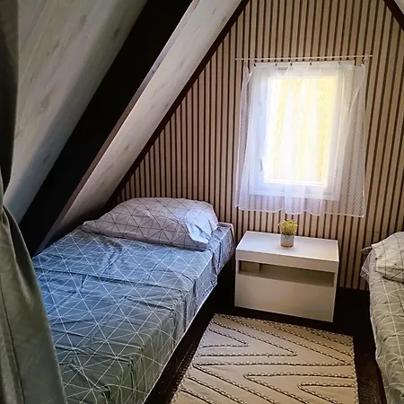 Pri Jazere Feriehus *