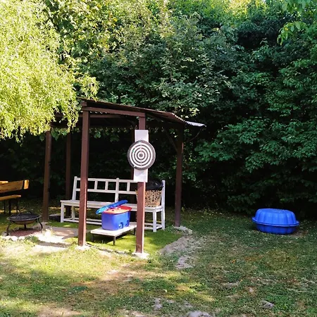 Pri Jazere בית נופש Kolárovo