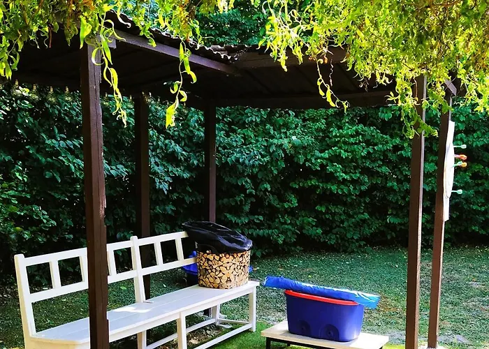 بيت للعطل Pri Jazere Kolárovo